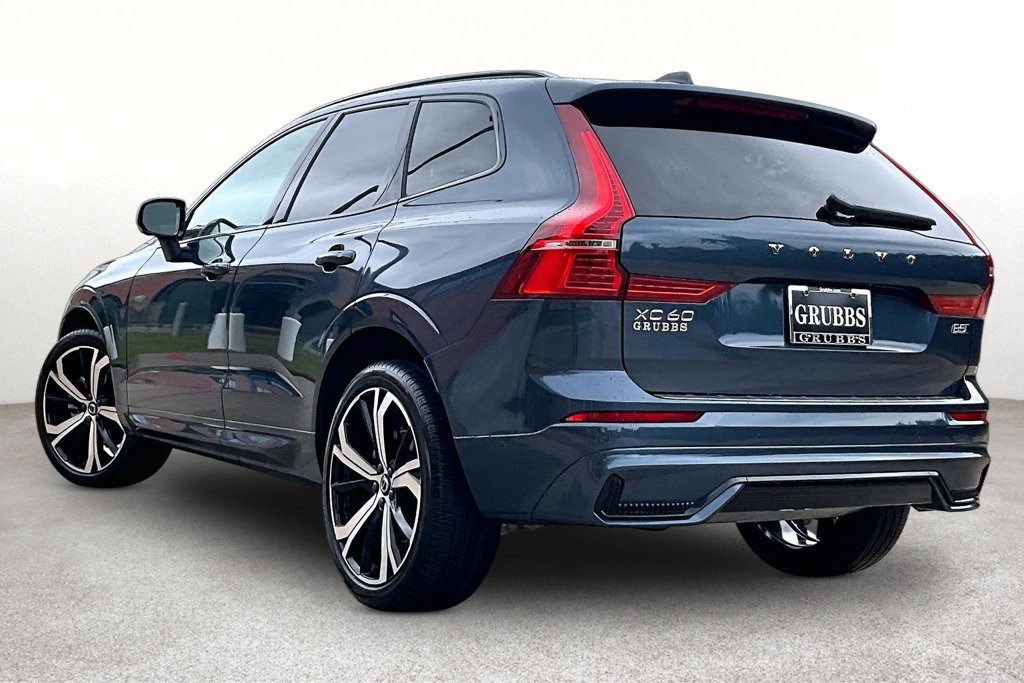Used 2025 Volvo XC60 B5 Ultra w/ Protection Package Premier AWD/4WD image 16