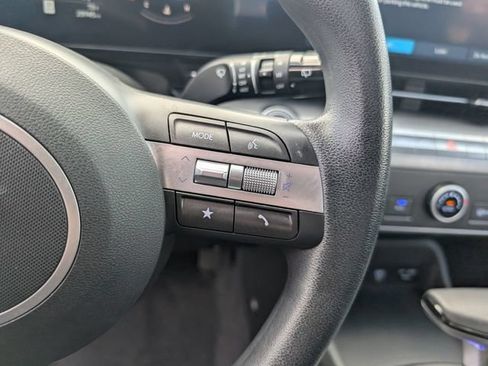 Certified 2025 Hyundai Kona SE AWD/4WD image 18
