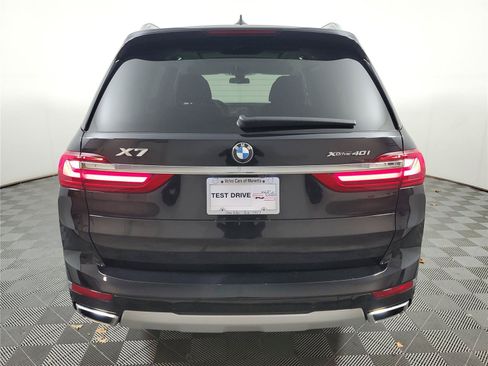 Used 2022 BMW X7 xDrive40i w/ Premium Package AWD/4WD image 5