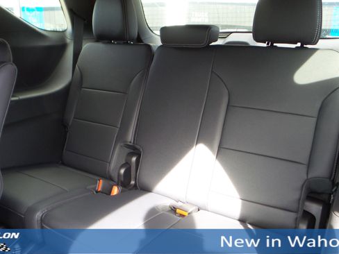 New 2026 Chevrolet Traverse LT image 21