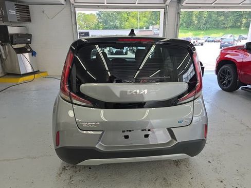Used 2024 Kia Soul EX image 4