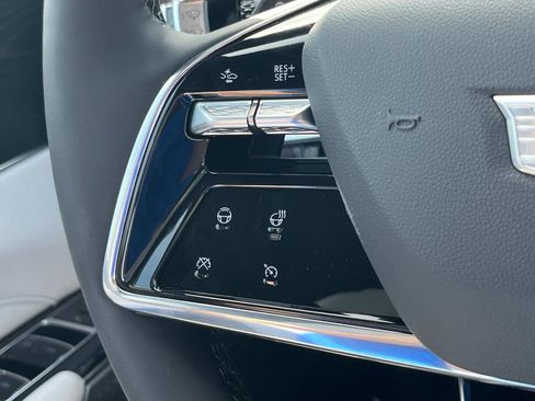 New 2026 Cadillac Lyriq Sport image 27