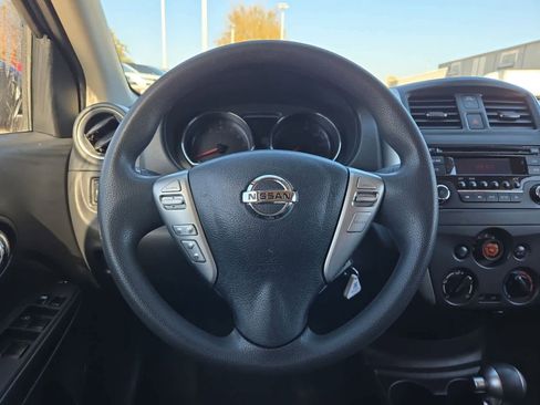 Used 2016 Nissan Versa SV image 21