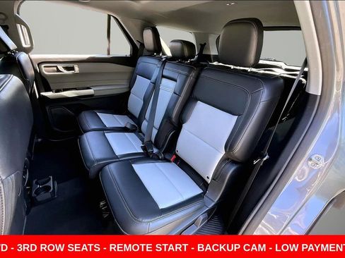 Used 2022 Ford Explorer XLT w/ Equipment Group 202A AWD/4WD image 21