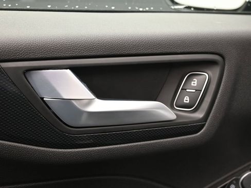 New 2026 Ford Escape ST-Line Select image 21