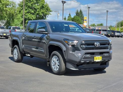 New 2026 Toyota Tacoma SR5 AWD/4WD image 2