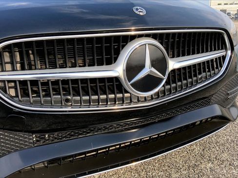 Used 2025 Mercedes-Benz C 300 Sedan image 29