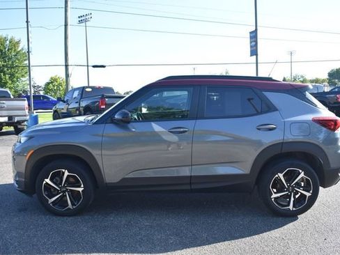 Used 2022 Chevrolet TrailBlazer RS w/ Technology Package AWD/4WD image 6