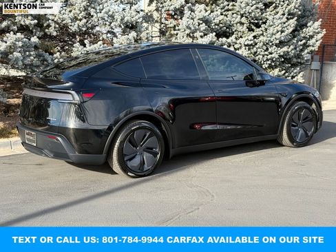Used 2026 Tesla Model Y Long Range image 9