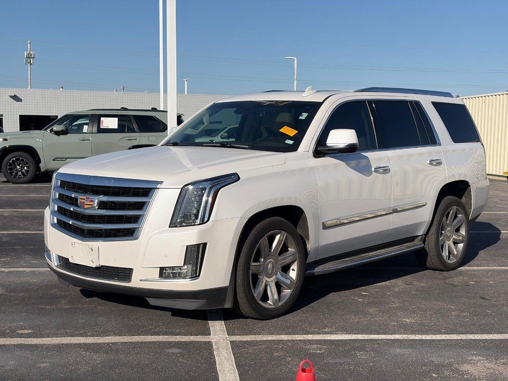Used 2016 Cadillac Escalade Luxury AWD/4WD image 5