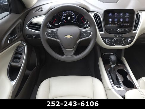 Used 2024 Chevrolet Malibu LT FWD image 13