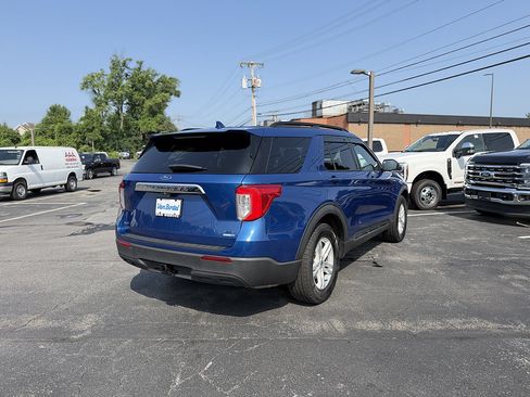 Used 2020 Ford Explorer XLT w/ Comfort Package AWD/4WD image 7