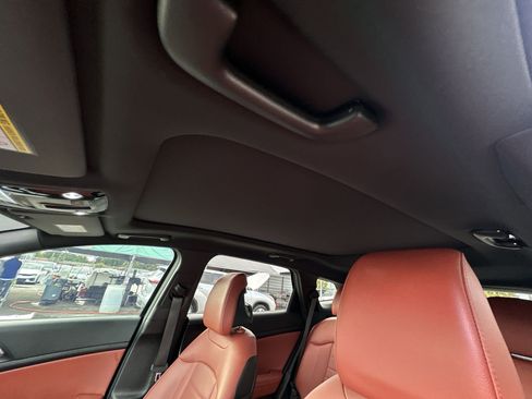 Used 2026 Kia Sportage SX image 16