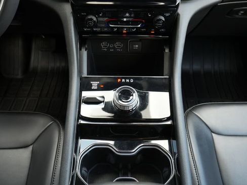 Used 2023 Jeep Grand Cherokee L Limited AWD/4WD image 24