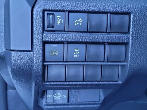 Used 2025 Toyota Tacoma SR RWD image 17