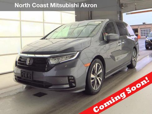Used 2023 Honda Odyssey Touring image 1