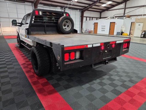 Used 2017 Ford F350 Lariat w/ FX4 Off-Road Package image 28