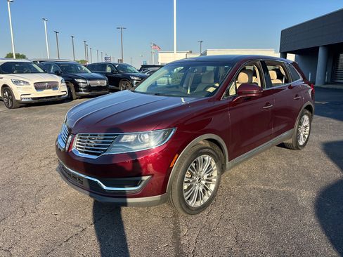 Used 2018 Lincoln MKX Reserve w/ Lincoln MKX Climate Package AWD/4WD image 3