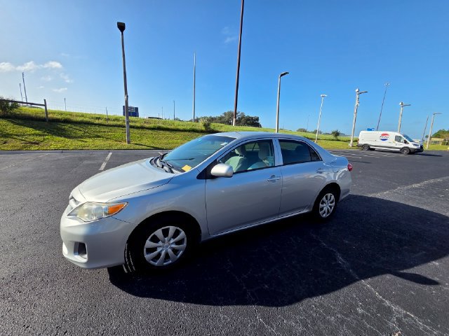 Used 2013 Toyota Corolla L FWD image 9