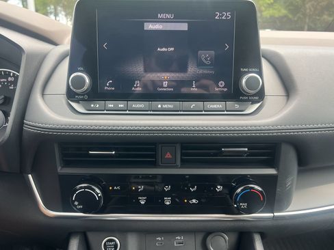 Certified 2023 Nissan Rogue S AWD/4WD image 6