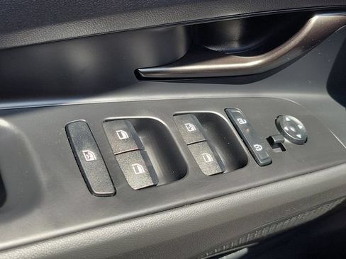 New 2026 Hyundai Elantra SEL Sport FWD image 17