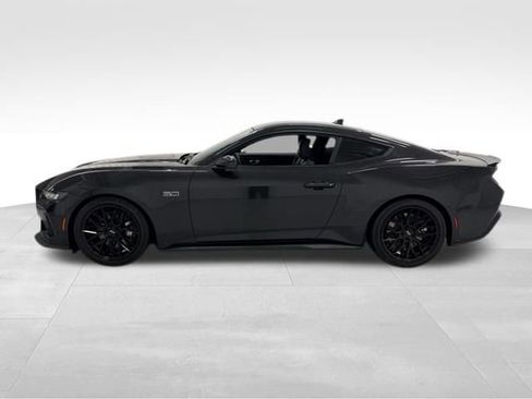Used 2024 Ford Mustang GT Premium image 3