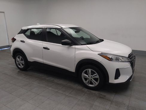 Used 2022 Nissan Kicks S image 11