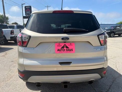 Used 2018 Ford Escape Titanium AWD/4WD image 15