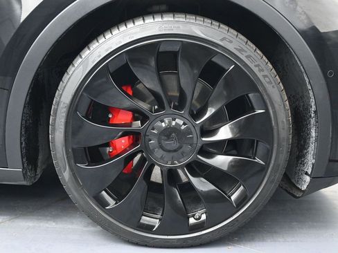 Used 2022 Tesla Model Y Performance image 13