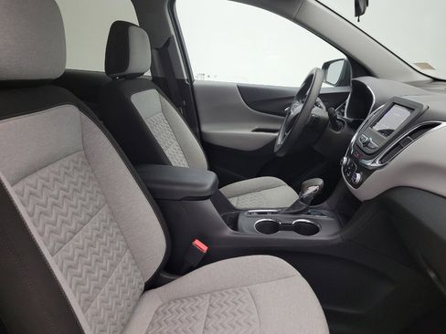 Used 2022 Chevrolet Equinox LS FWD image 21