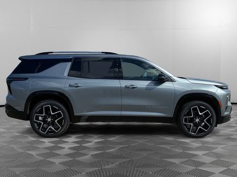 New 2026 Chevrolet Traverse High Country FWD image 2