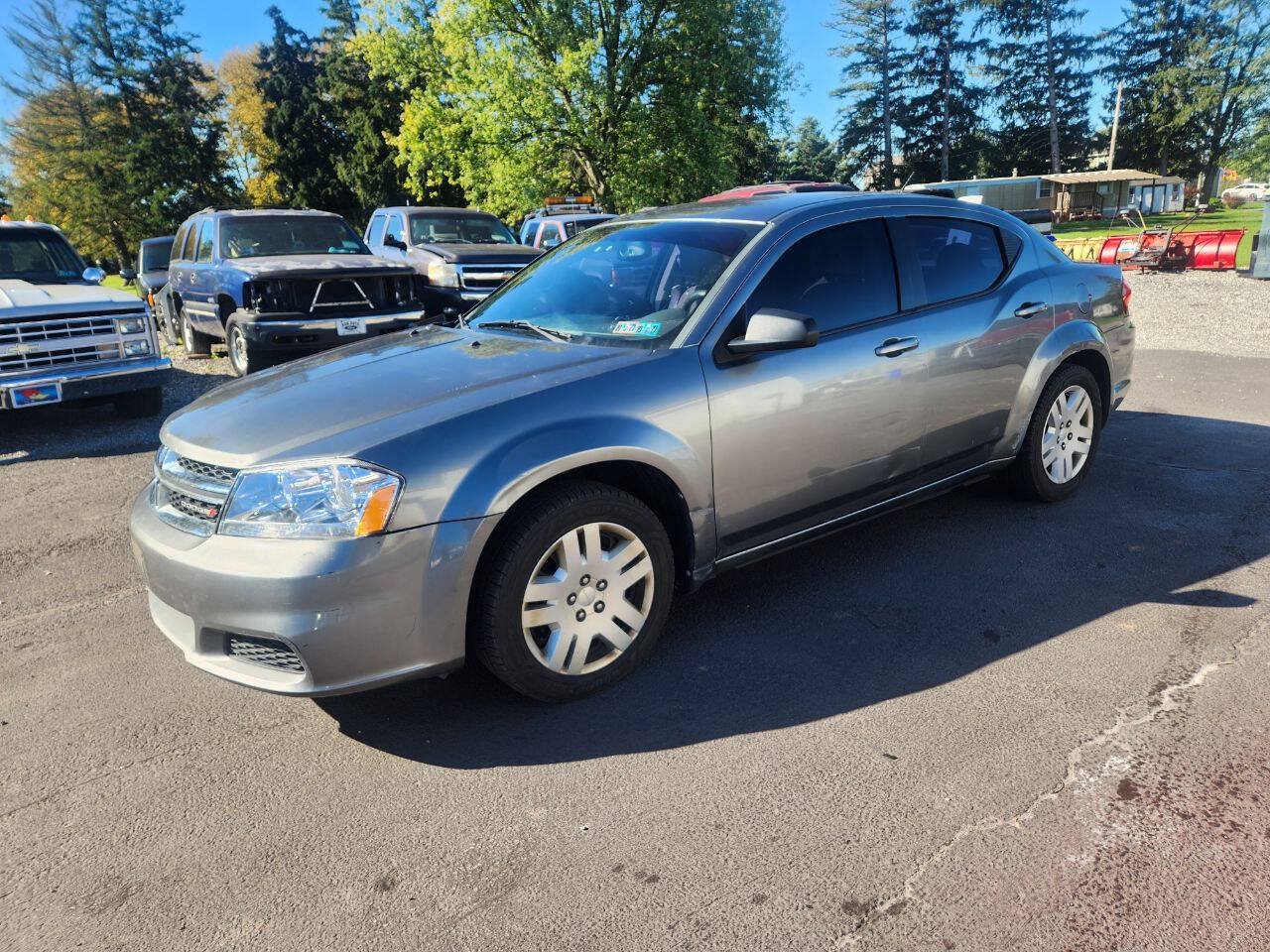 Used 2013 Dodge Avenger SE FWD image 1