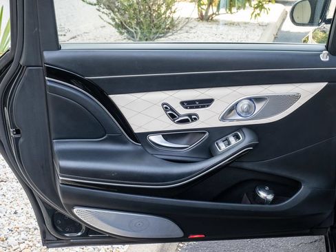 Used 2018 Mercedes-Benz Maybach S 560 4MATIC image 35