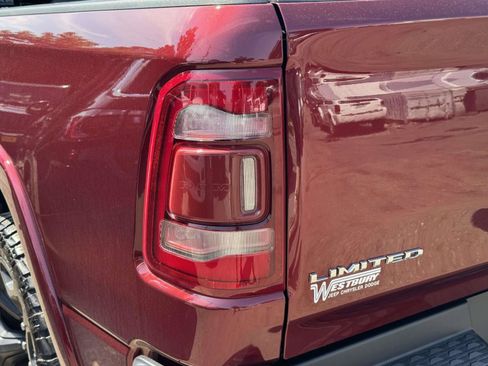 Used 2022 RAM 1500 Limited AWD/4WD image 11