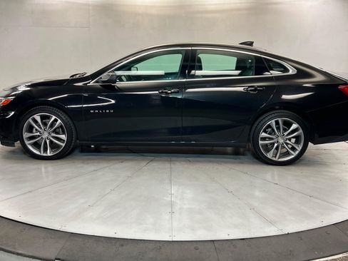 Used 2024 Chevrolet Malibu LT FWD image 2