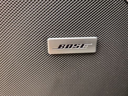 Used 2023 GMC Yukon Denali w/ Denali Reserve Package image 13