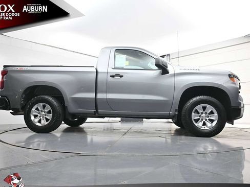 Used 2024 Chevrolet Silverado 1500 W/T w/ WT Value Package AWD/4WD image 24