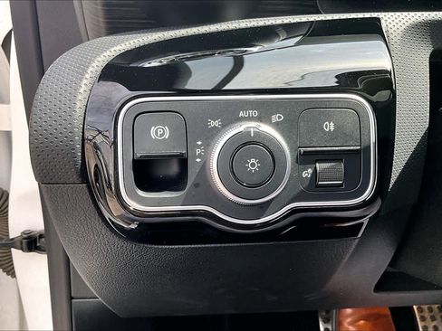 Certified 2023 Mercedes-Benz CLA 250 4MATIC image 35