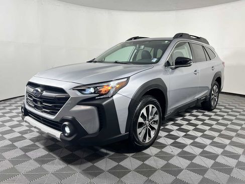 Used 2025 Subaru Outback Limited XT w/ Tech Package 2 AWD/4WD image 3
