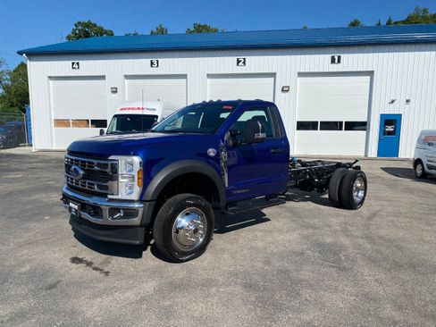 New 2026 Ford F550 4x4 Regular Cab Super Duty image 4