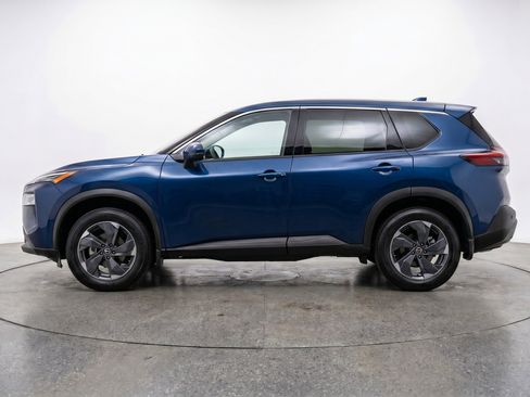 Used 2025 Nissan Rogue SV FWD image 5
