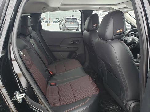 Used 2025 Nissan Kicks SR w/ SR Premium Package image 25