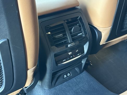 Used 2023 BMW X3 xDrive30i w/ Premium Package image 25