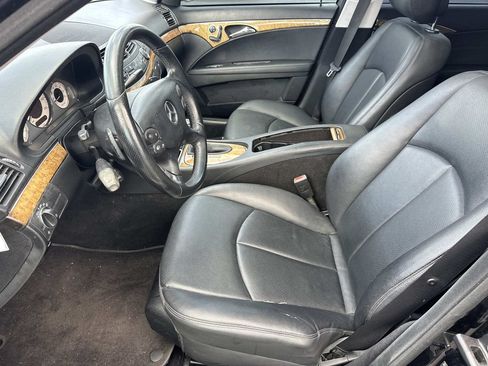 Used 2009 Mercedes-Benz E 350 4MATIC Sedan image 19