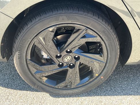 New 2026 Hyundai Elantra Sport image 17