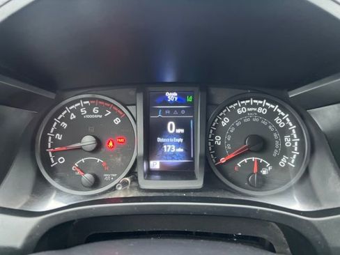 Used 2022 Toyota Tacoma SR image 21
