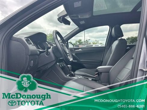Used 2021 Volkswagen Tiguan SE R-Line AWD/4WD image 12