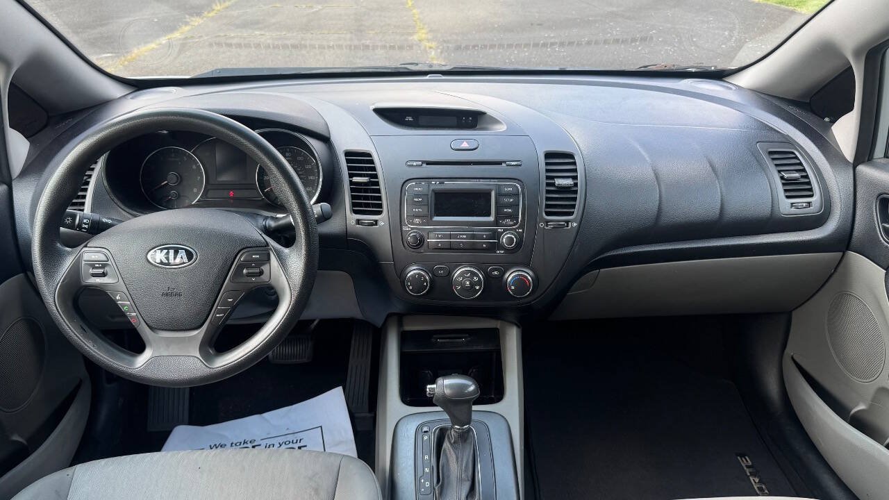 Used 2016 Kia Forte LX FWD image 11