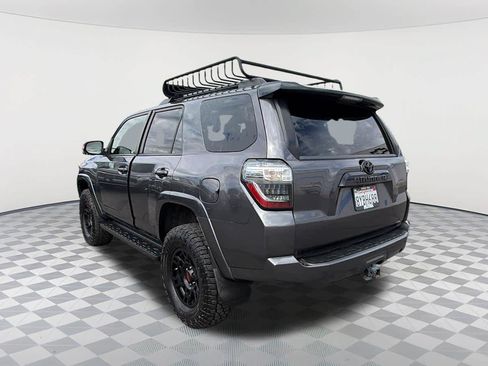 Used 2021 Toyota 4Runner Venture w/ Moonroof Package AWD/4WD image 7