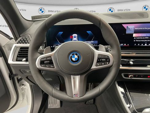 New 2026 BMW X5 xDrive50e w/ M Sport Package AWD/4WD image 10